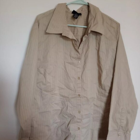 Lane Bryant Women's Plus Size 26-28 Green, Pink And Tan Button Up Shirt lot of 3 - Picture 1 of 5